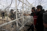 Miles de refugiados, atrapados en Grecia ante las nuevas medidas adoptadas por Macedonia