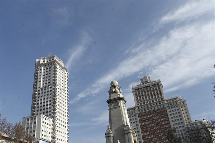 Torre Madrid, Edificio España, en Plaza de España