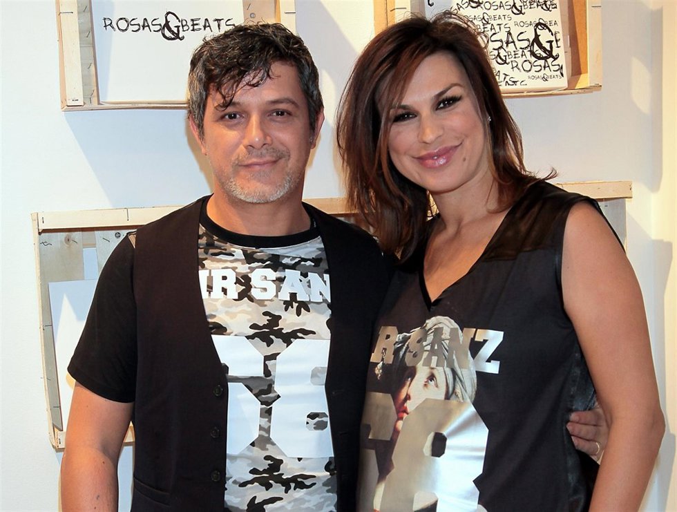 Alejandro Sanz y Raquel Perera