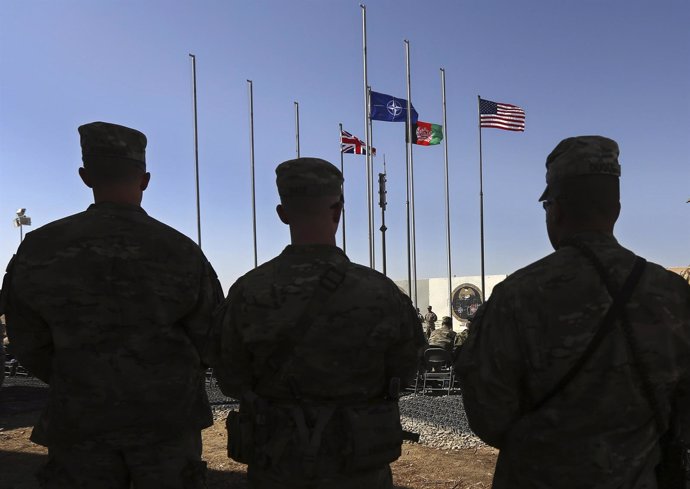 Ceremonia de traspaso al Ejército afgano en Camp Bastion