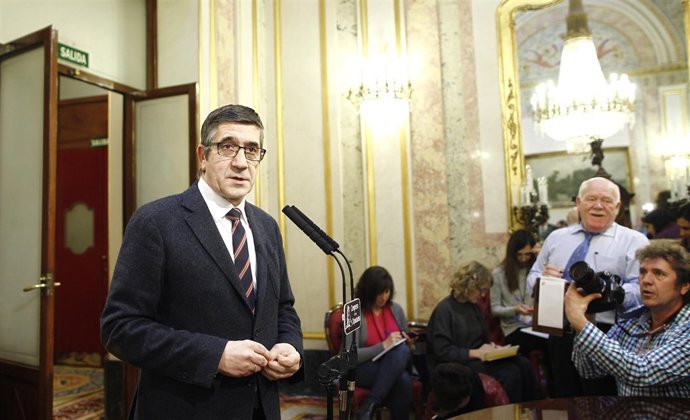 Rueda de prensa de Patxi López en el Congreso