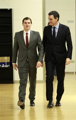 Pedro Sánchez y Albert Rivera se reúnen en el Congreso
