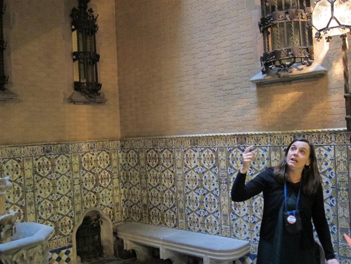 Visita al Palau Baró de Quadras, sede del IRL