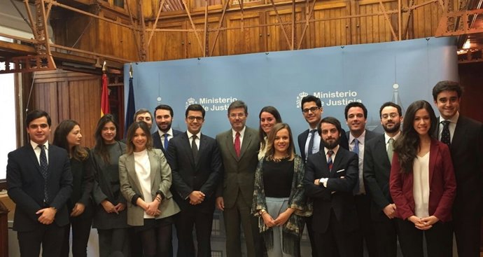 Catalá con las agrupaciones de Jóvenes Abogados