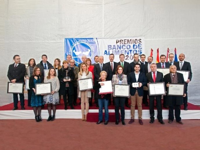 Ceniceros en la entrega Banco de Alimentos