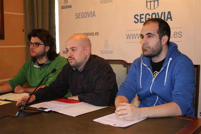 Galindo, entre García (i) y Moreno.