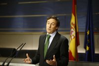 PP acusa de "cacicada" a Patxi López por avalar un "monólogo" de Sánchez en la investidura