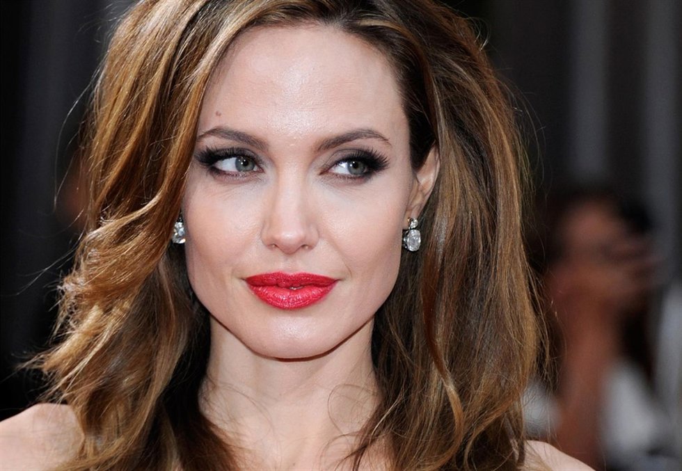 Angelina Jolie ¿cuáles son los trucos para deslumbrar?