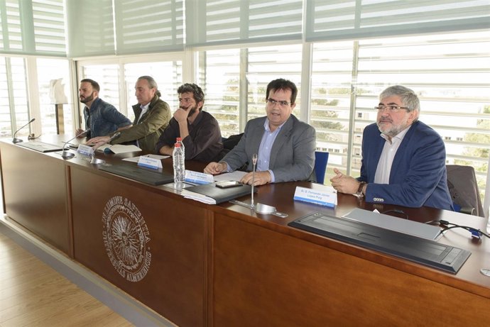 La Mesa del Cine habla de infraestructuras y servicios necesarios en Almería.