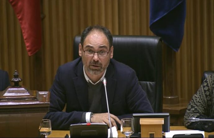 El presidente de la Comisión de Empleo, Alberto Montero