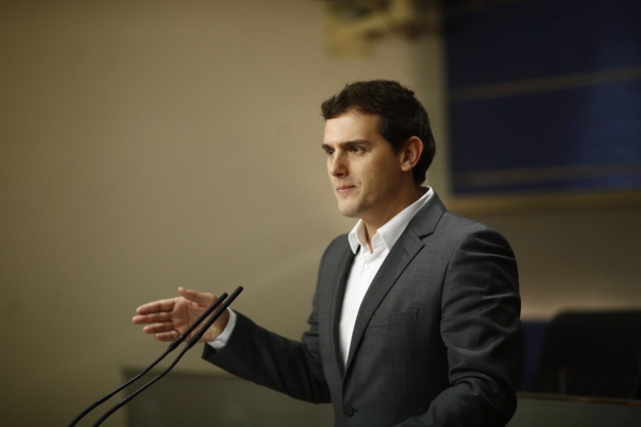 Rueda de prensa de Albert Rivera en el Congreso