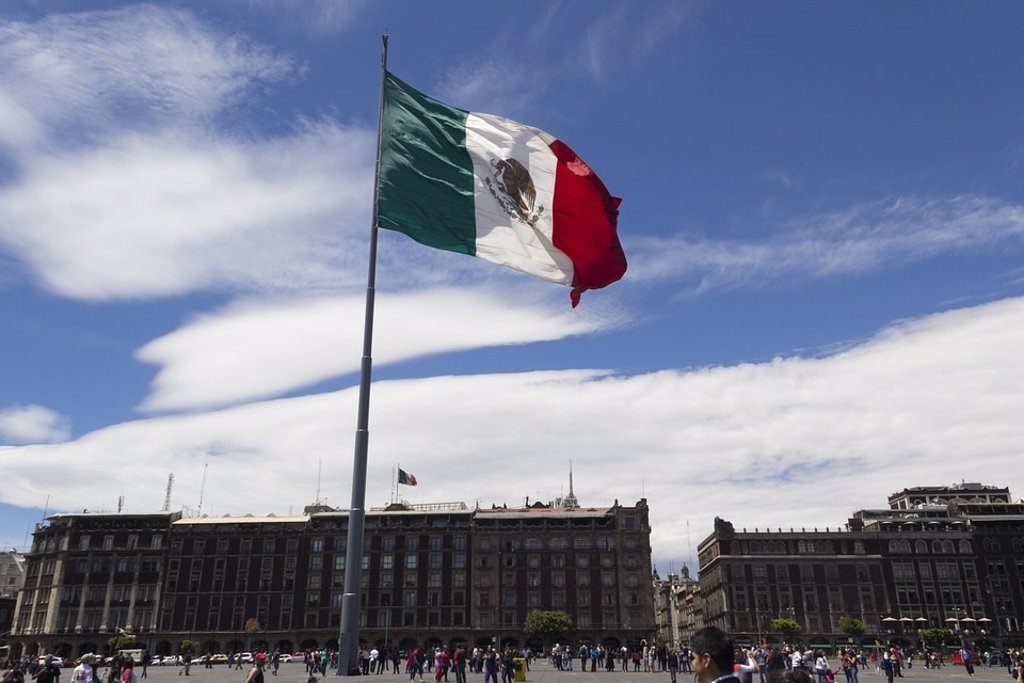 Dia De La Bandera Mexicana Que Significan Los Colores De Mexico