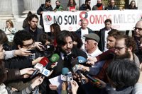 Podemos critica el acuerdo de PSOE con C's, "salvavidas de las élites"