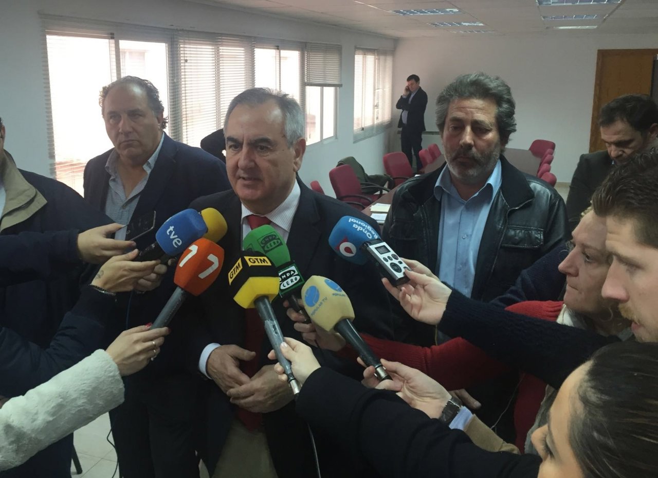 Tovar tras su reunión con agricultores