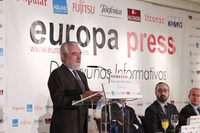 Darío Villanueva en los Desayunos de Europa Press