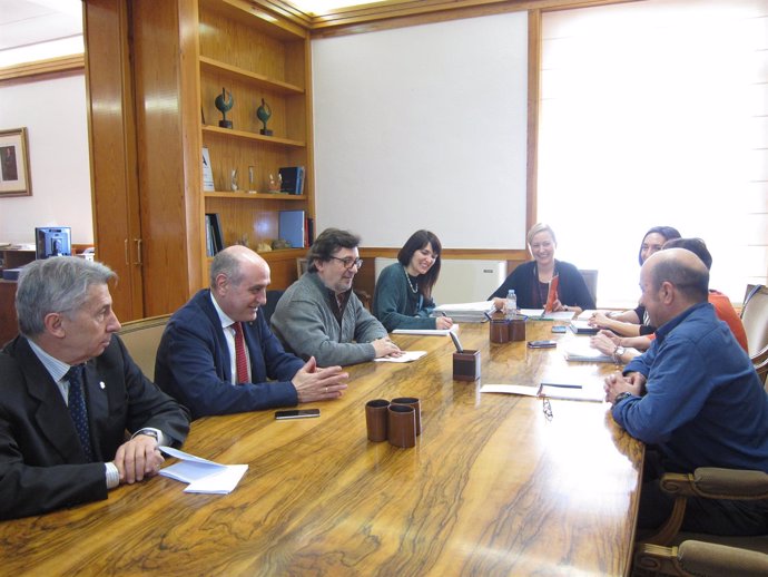 Gastón se ha reunido hoy con UGT, CC.OO., CEPYME y CREA