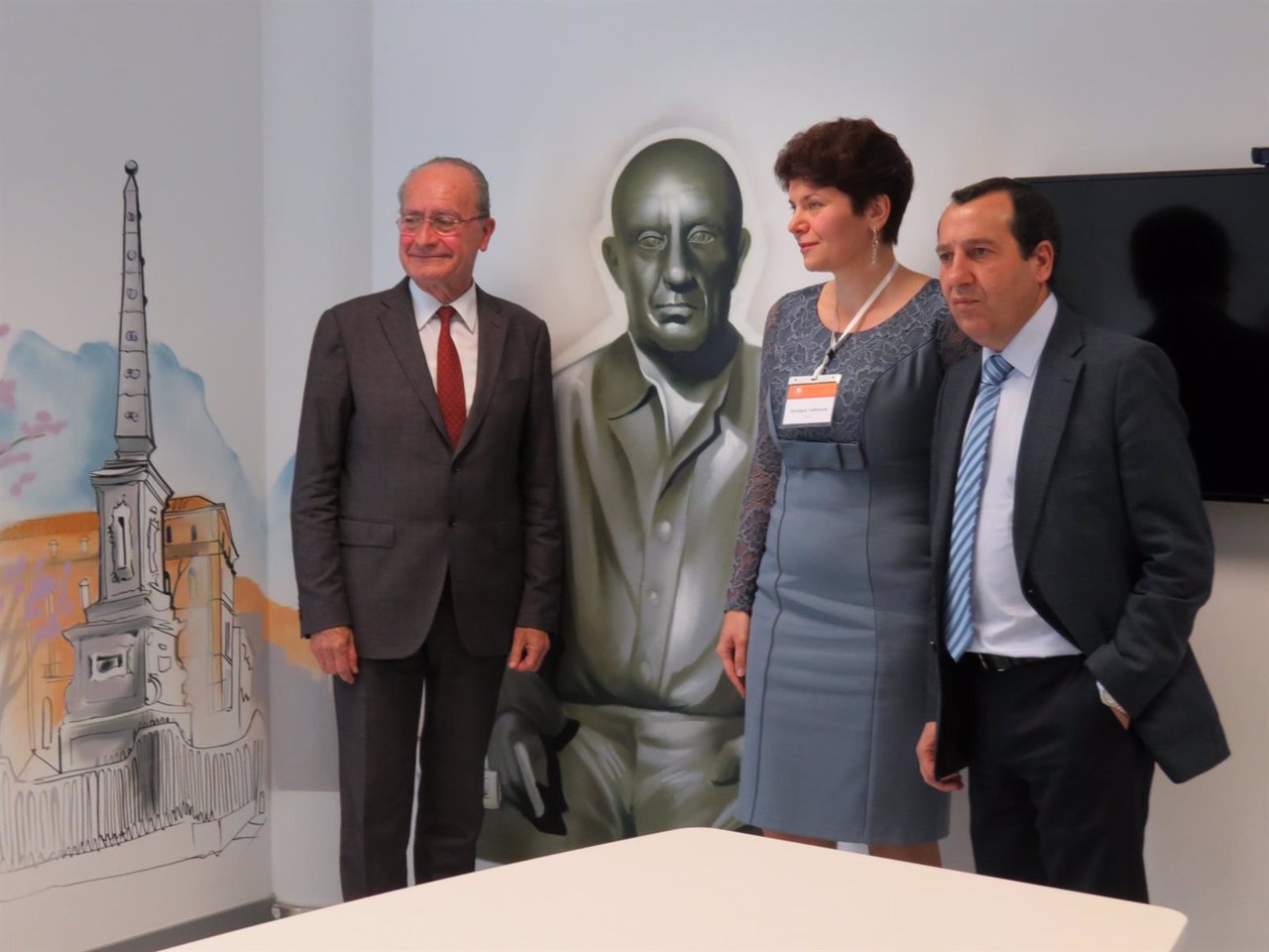De la Torre, Ruiz Espejo y Yefimova inauguran Ciklum