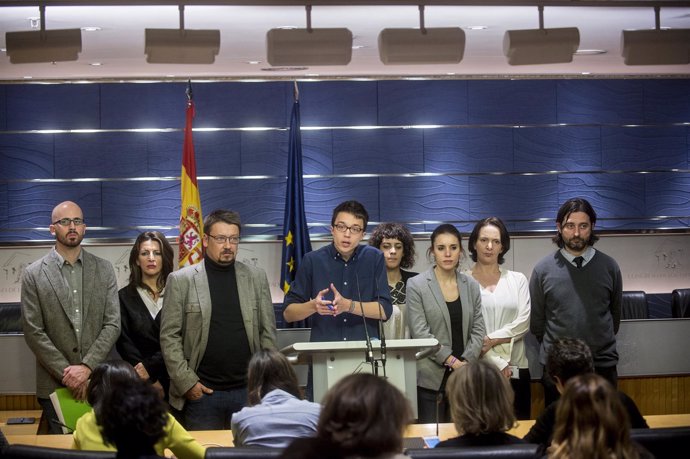 Iñigo Errejón y el equipo negociador de Podemos