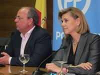 Cospedal insiste en que el pacto PSOE-Ciudadanos "es un engaño" porque no permite ni la investidura ni el Gobierno 