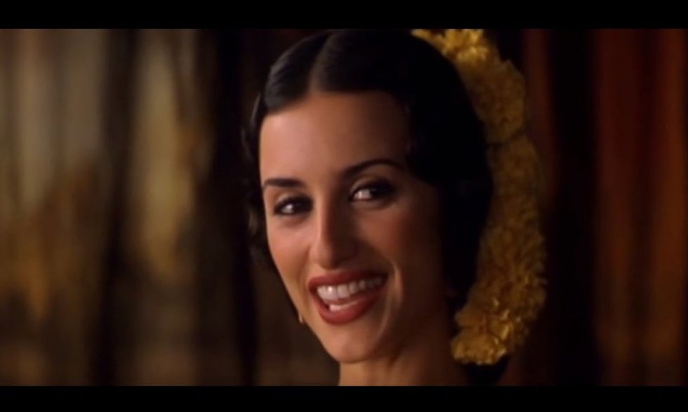 Fotograma de la película de Fernando Trueba, La niña de tus ojos