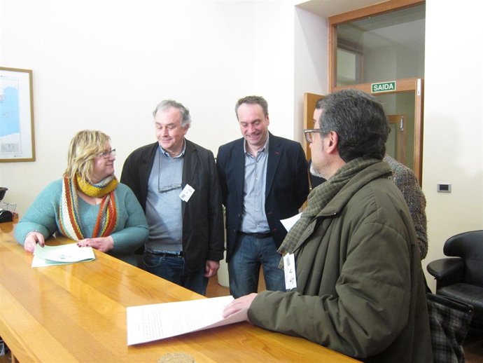 Oposición Y Plataforma Láctea Reclaman Una Comisión Parlamentaria