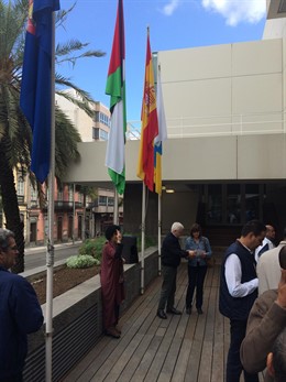 Bandera de la República Saharaui ondeando en el Cabildo de Gran Canaria