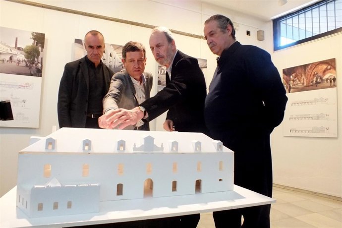 Vázquez Consuegra explica la exposición