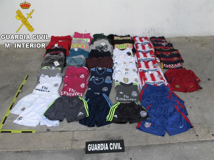 Intervenidos 200 productos de higiene y alimentación robados