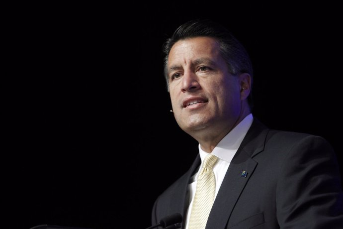 El gobernador de Nevada, Brian Sandoval