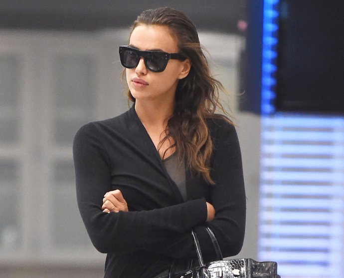 Irina Shayk y Bradley Cooper en el aeropuerto de Nueva YorkIrina Shayk - XPUSPAP