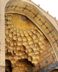 Imágenes: Una serie fotográfica muestra la historia de la arquitectura iraní en mezquitas