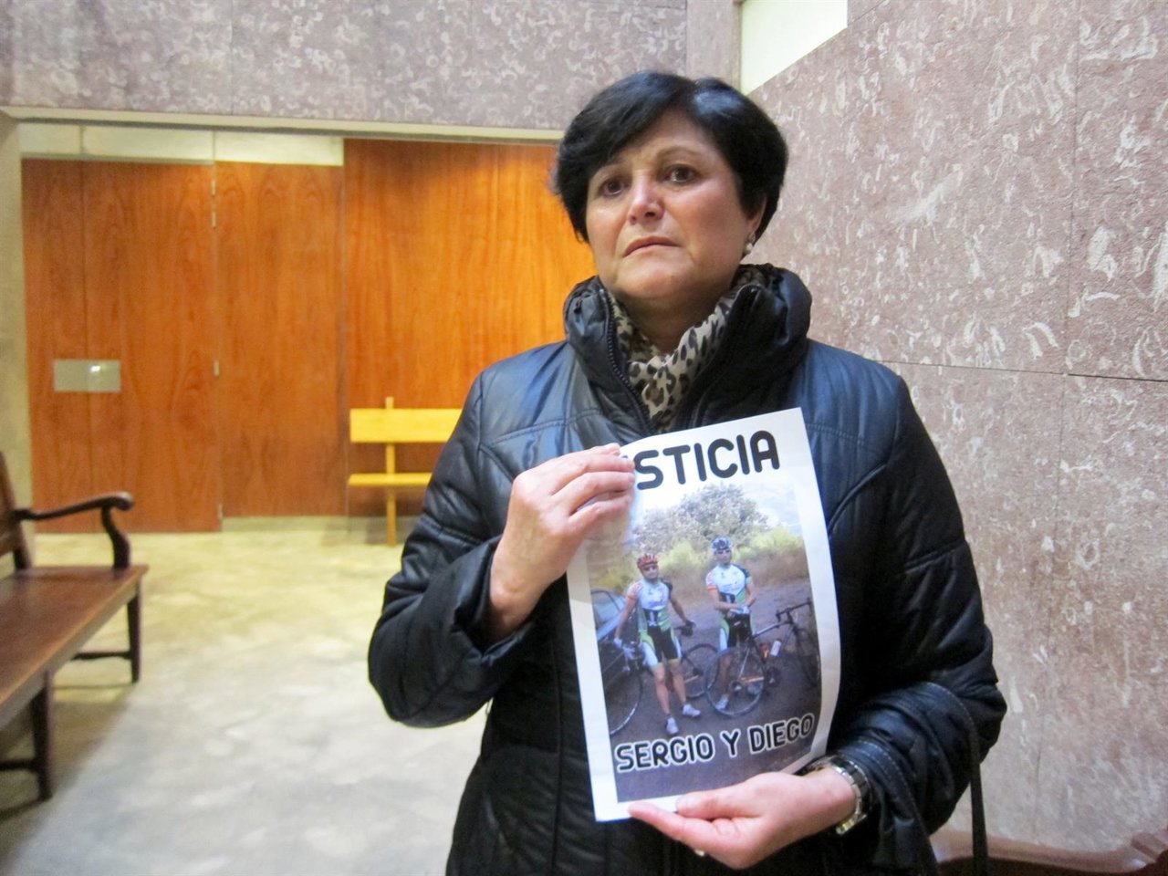 Gloria Herrero reclama justicia para su hijo muerto en atropello. 