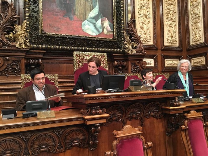 G.Pisarello, A.Colau y L.Ortiz