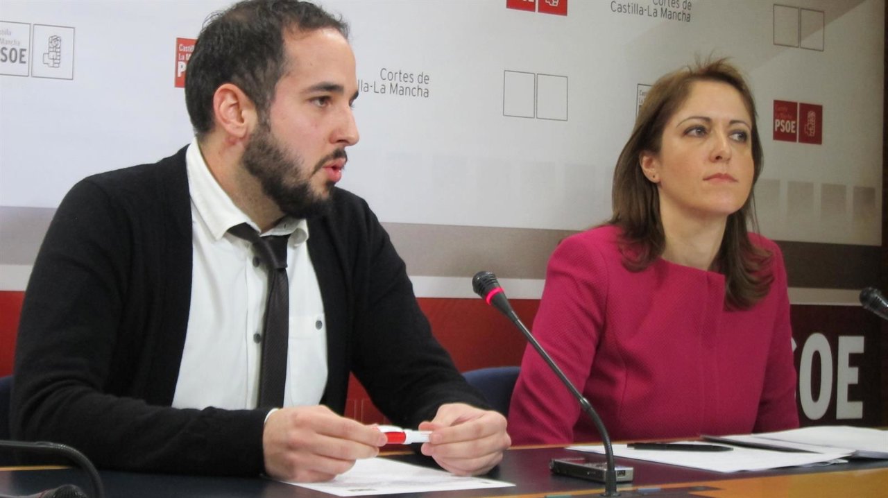 González y Maestre en rueda de prensa