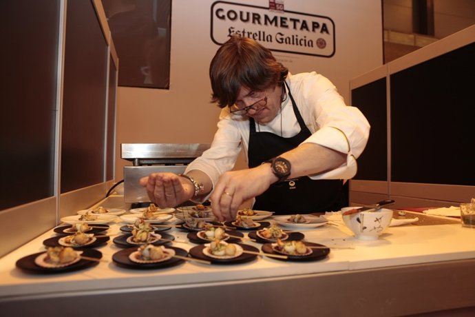 Elaboración de una de las tapas gourmet