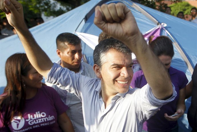 El candidato peruano Julio Guzmán 