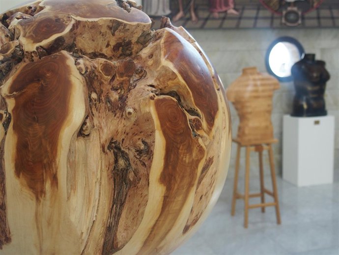 Escultura abstracta de Pablo Rekalde