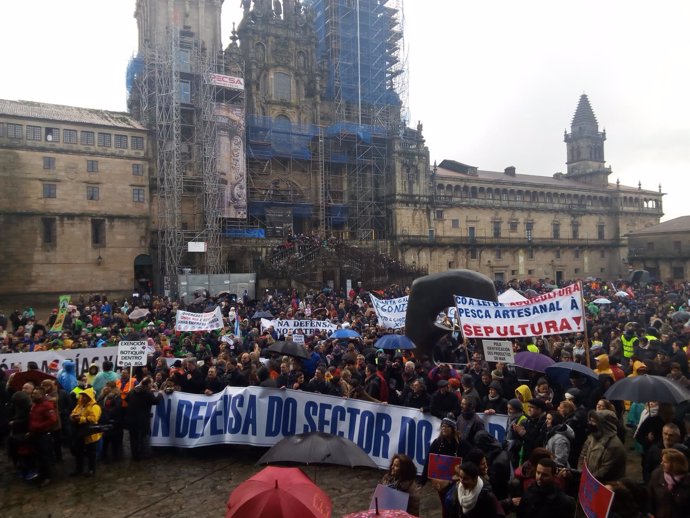 Manifestación del sector del mar en la Praza do Obradoiro