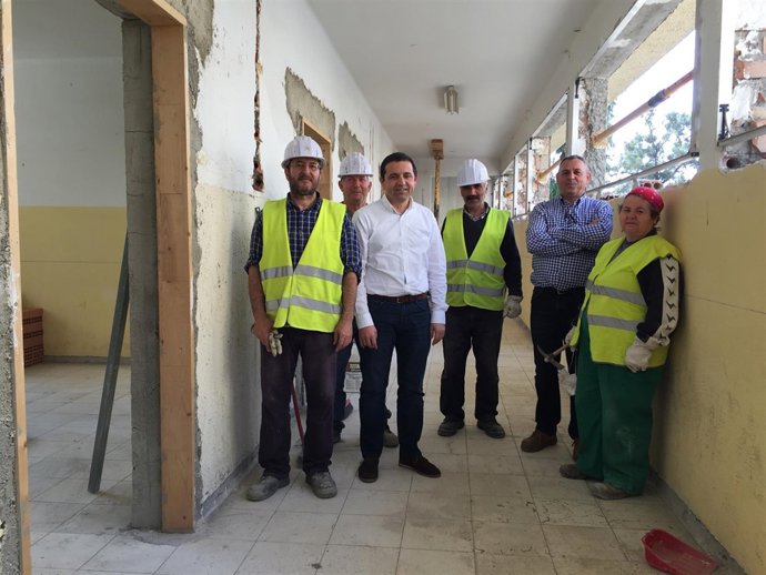 Diputación arregla las dependencias provinciales con cargo al PFEA.