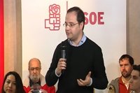 Luena (PSOE) anima a Podemos a "tomar nota" y consultar a sus militantes