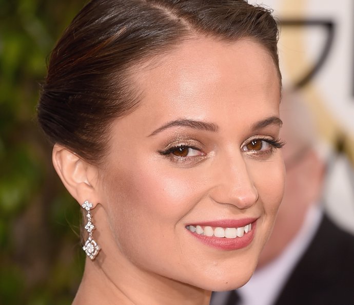 BEVERLY HILLS, CA - JANUARY 10:  Actress Alicia Vikander attends the 73rd Annual