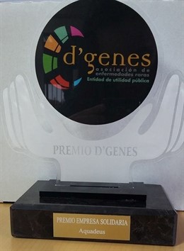 Estatuillla del Premio DGENES Empresa Solidaria