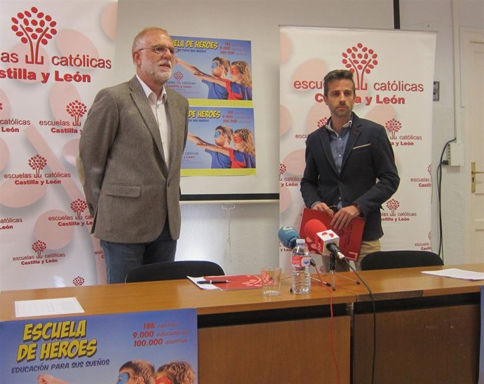 Antonio Guerra (izq) y Leandro Roldán en rueda de prensa