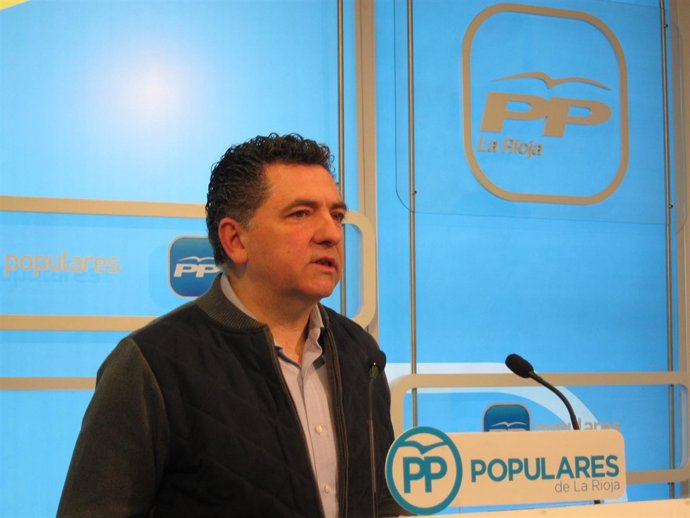 El secretario general del PP Carlos Cuevas analiza pago Hipoteca Joven