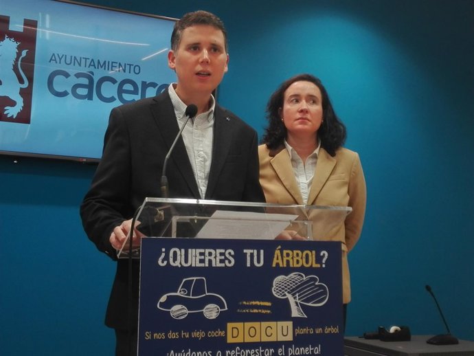 Presentación Campaña DOCU en Cáceres