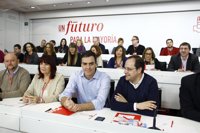 Pedro Sánchez responde a Pablo Iglesias que de Podemos depende que haya un "gobierno del cambio"