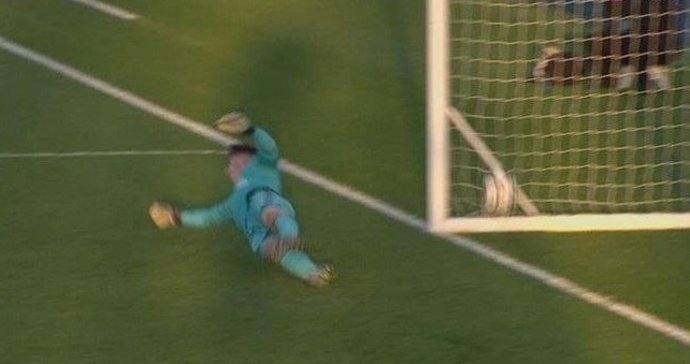 Imagen del penalti polémico del Chelsea-Valencia de la UEFA Youth League