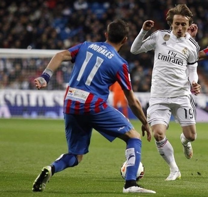 José Luis Morales Levante Luka Modric Real Madrid
