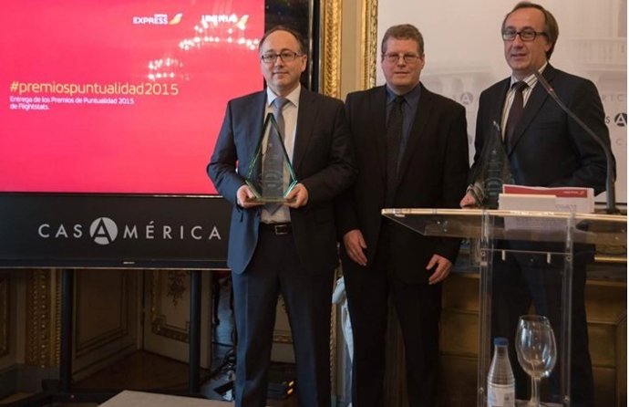 Iberia e Iberia Express reciben en galardón FlightStats por su puntualidad