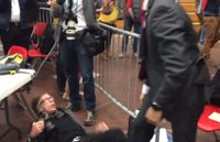 Agreden a un fotógrafo de Time durante un mitin de Donald Trump en Virginia